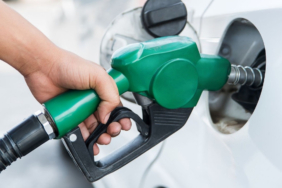 Akaryakıta yine zam geliyor