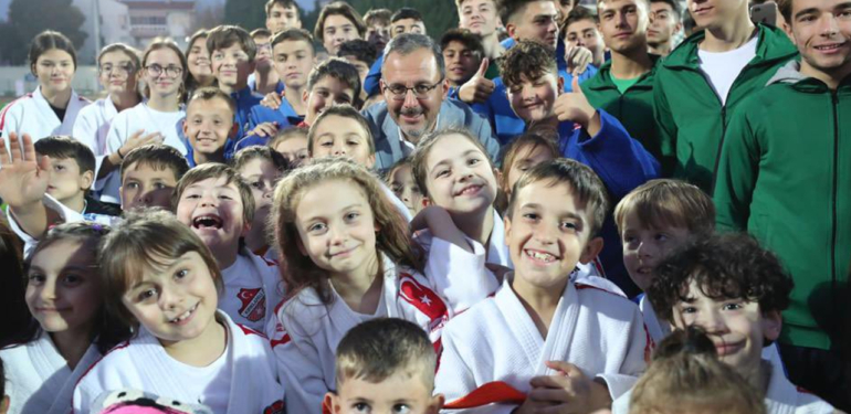 Bakan Kasapoğlu Türkiye Yüzyılı'na gençler damga vuracak