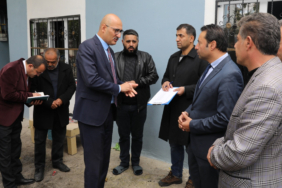 İpekyolu Kaymakamı Aydın'dan evi yanan aileye destek