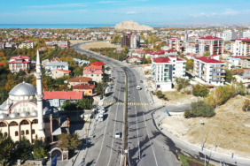 Van'da 30 metre genişliğindeki Hatuniye Caddesi açıldı