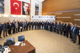 İzmir'de sanayici, tüccar ve esnaf buluşmasının ardından 25 maddelik deklarasyon açıklandı