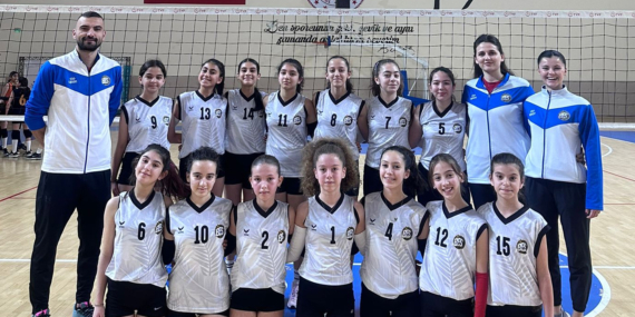 Midi Kızlar Türkiye’nin en iyi 32 takımı arasında!