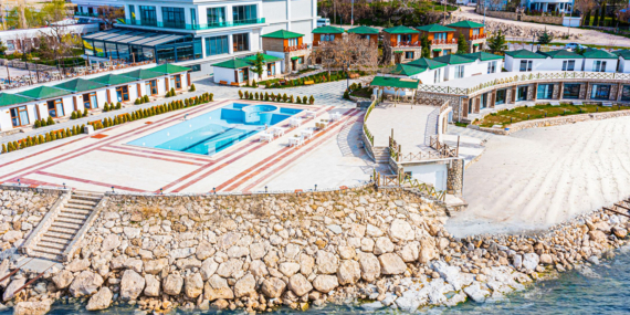 Dedeman’ın Van’daki ilk oteli açıldı