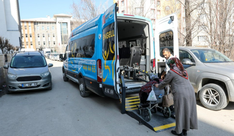 Van Büyükşehir Belediyesi Engellilerin Sorunlarını Ortadan Kaldırıyor